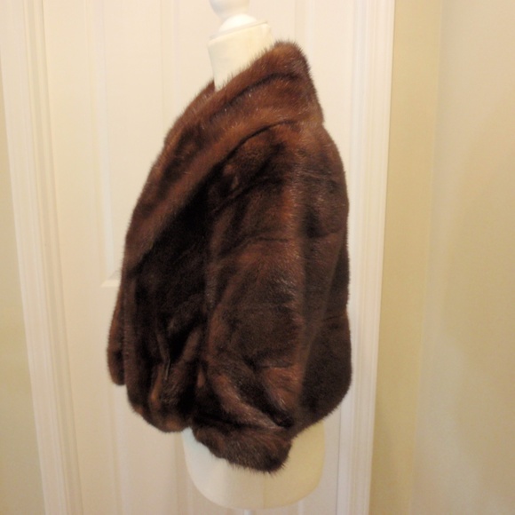 Vintage Chestnut Brown Elsa Schiaparelli Fur Cape Capelet M/L Couture Salon - Picture 5 of 11